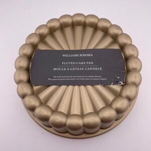 Williams Sonoma Gold Fluted Cake Pan Beaded Cast Aluminum Nonstick Bakeware 8.5"